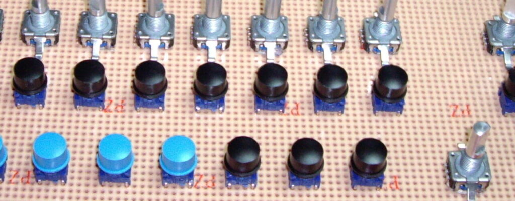 MSS 2007 MIDI step sequencer DIY built electronic music LCD screens knobs and buttons uCapps