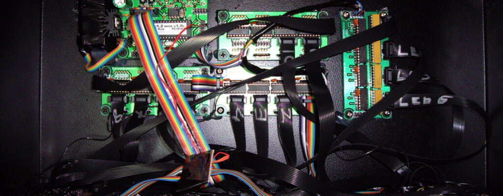 MSS 2007 MIDI step sequencer DIY built electronic music LCD screens knobs and buttons uCapps