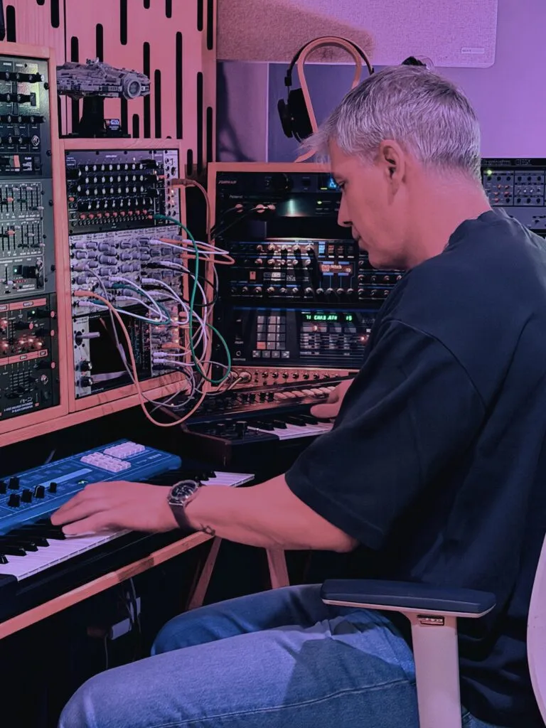 Erez Yaary Electronic Music Artist equipment builder, soundscapes, studio, synthesizers, drum machines, soldering iron